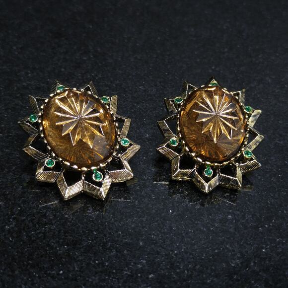 Vintage Emmons Molded Topaz Glass Clip Earrings, Green Rhinestone Accents - Picture 3 of 10